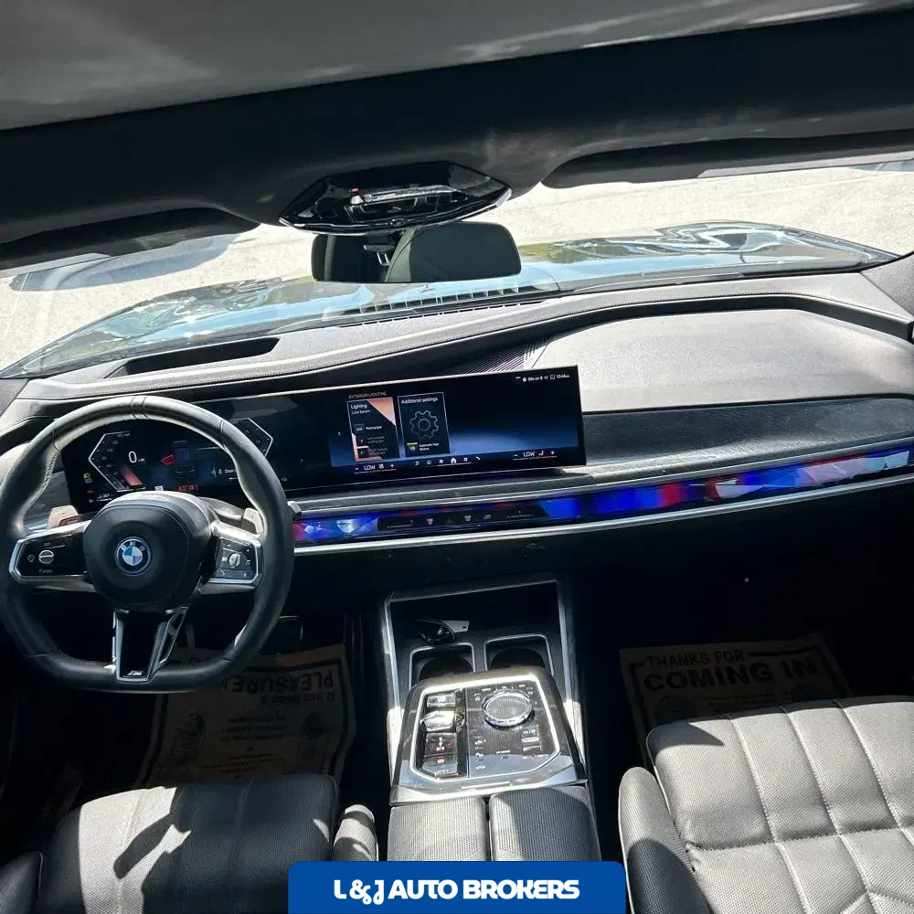 2024 BMW 7-Series 750e xDrive