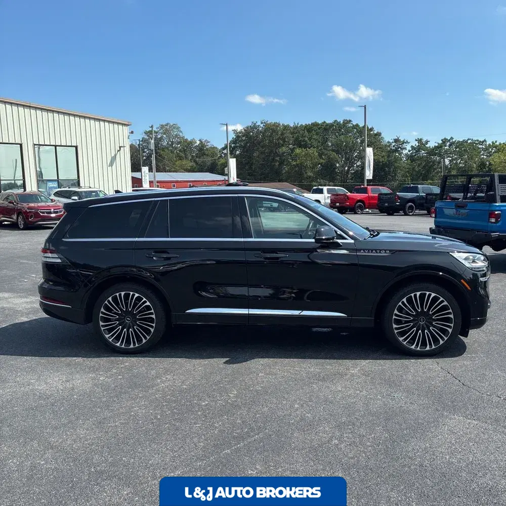 2023 Lincoln Aviator Black Label