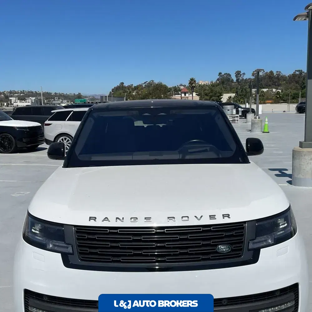2023 Land Rover Range Rover SE