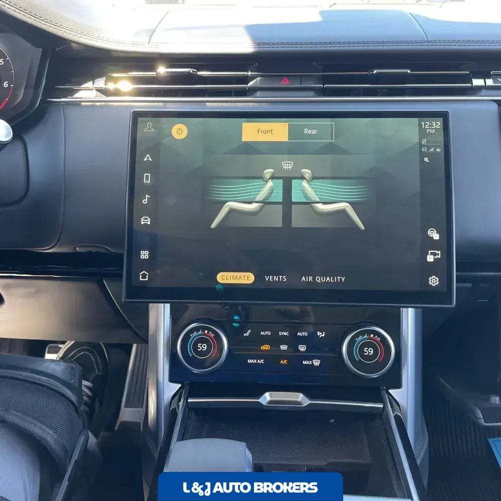 2023 Land Rover Range Rover SE