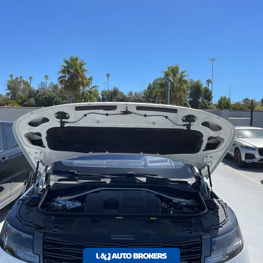 2023 Land Rover Range Rover SE