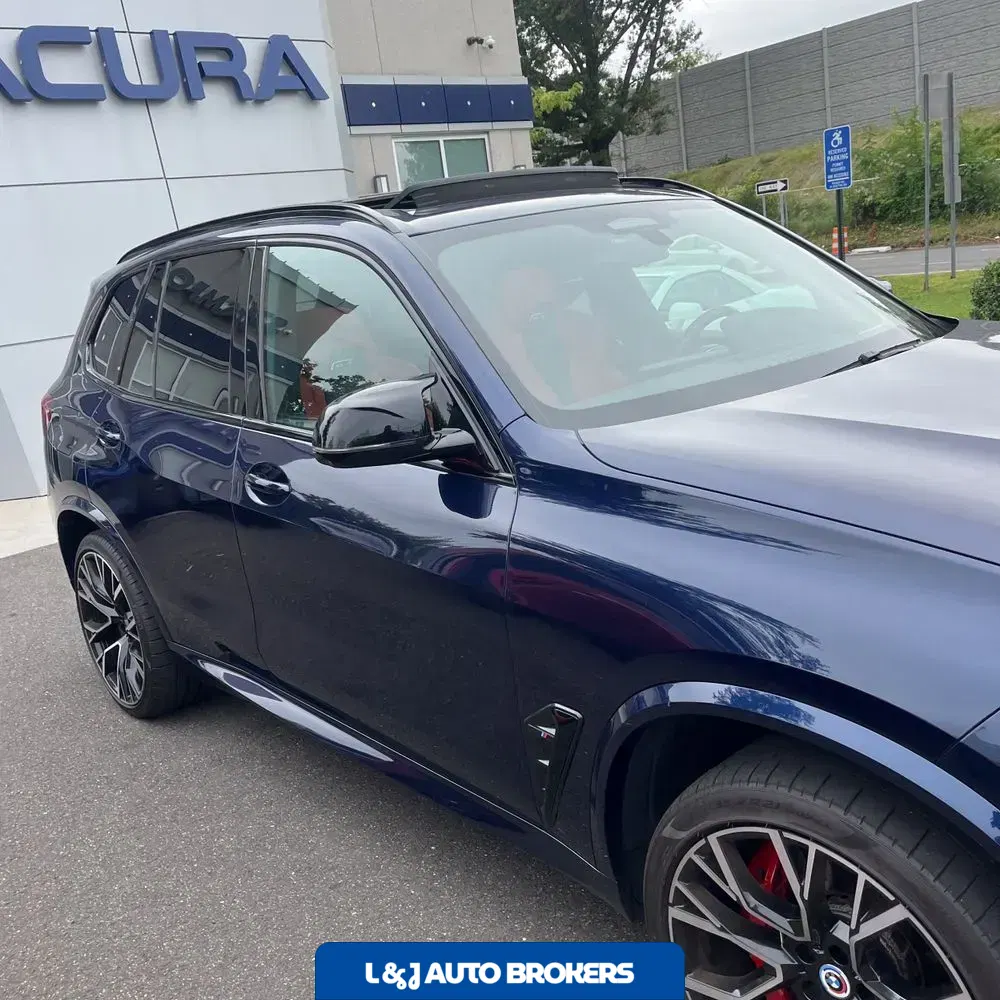 2022 BMW X5 M