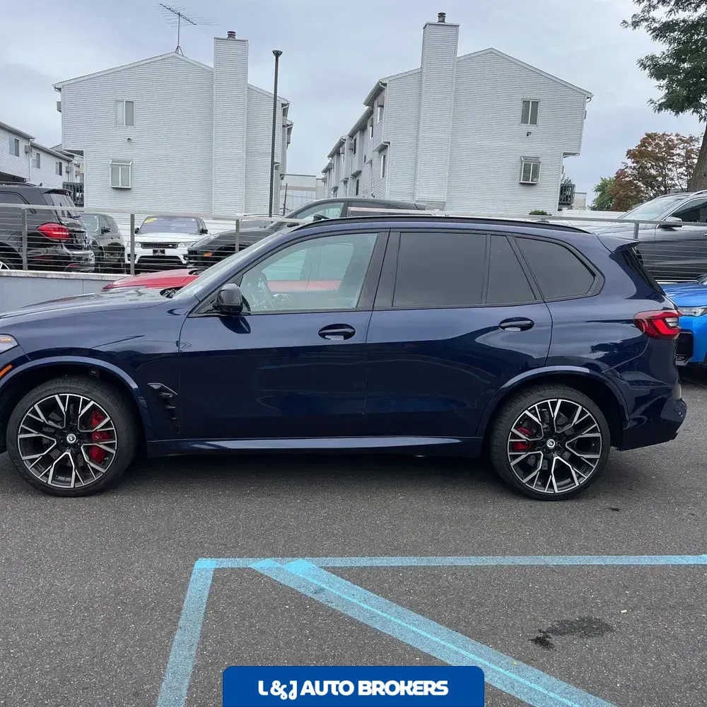 2022 BMW X5 M