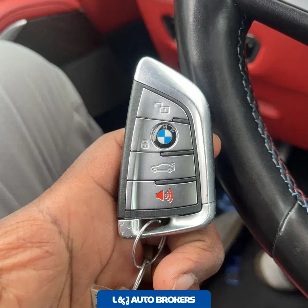 2022 BMW X5 M