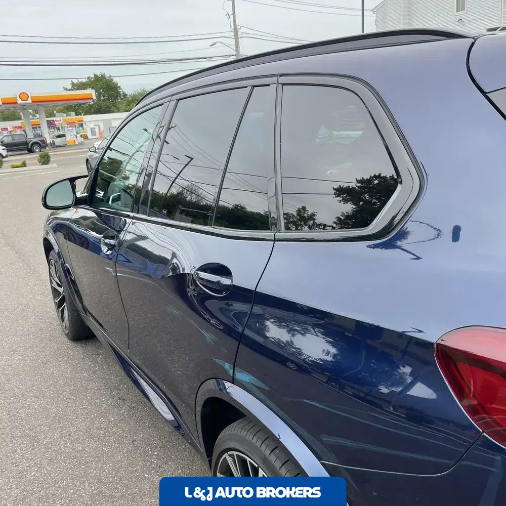 2022 BMW X5 M