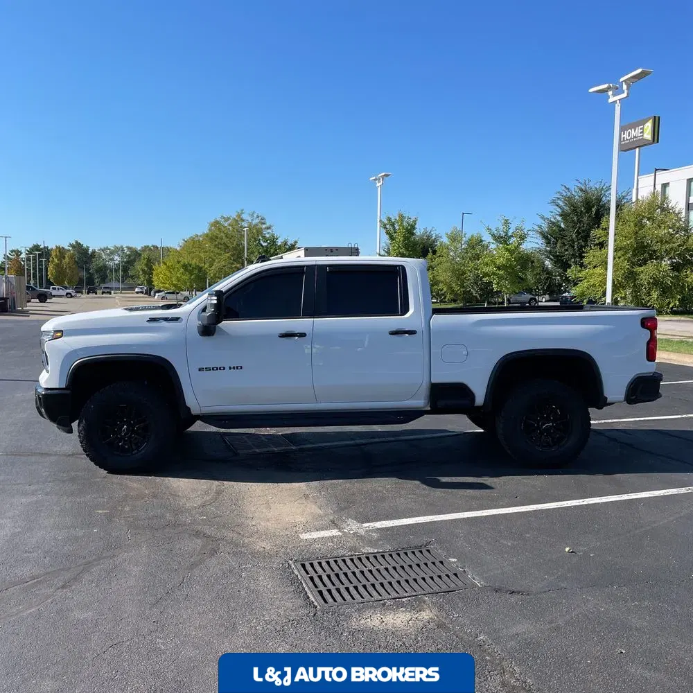 2024 Chevrolet Silverado 2500 ZR2