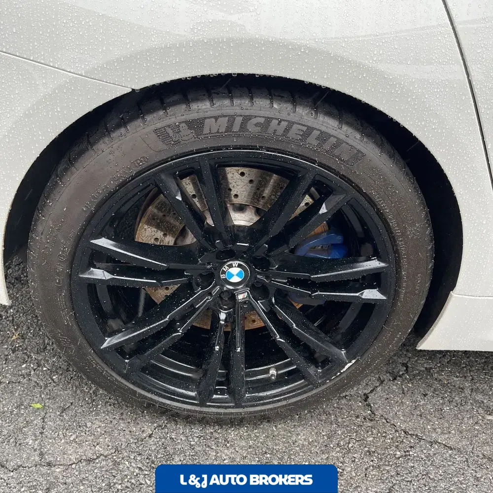 2023 BMW M5
