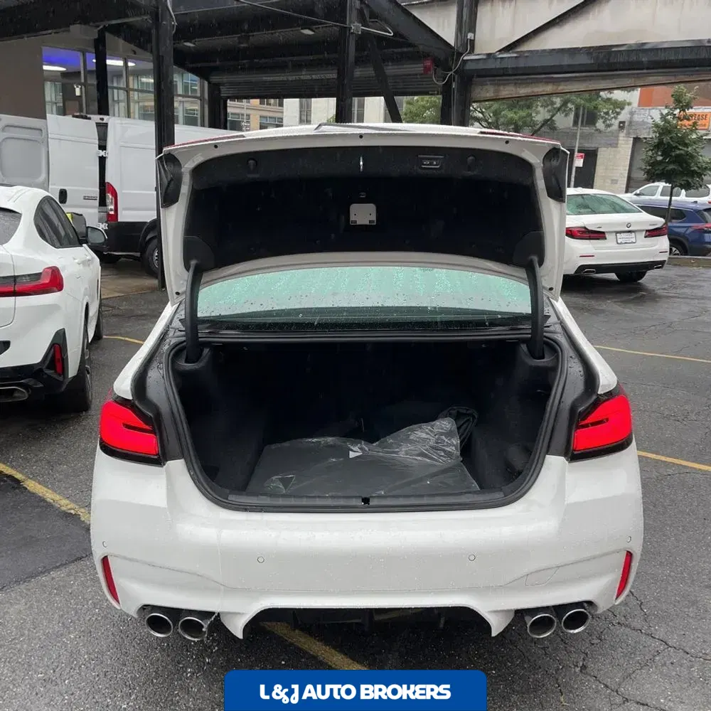2023 BMW M5