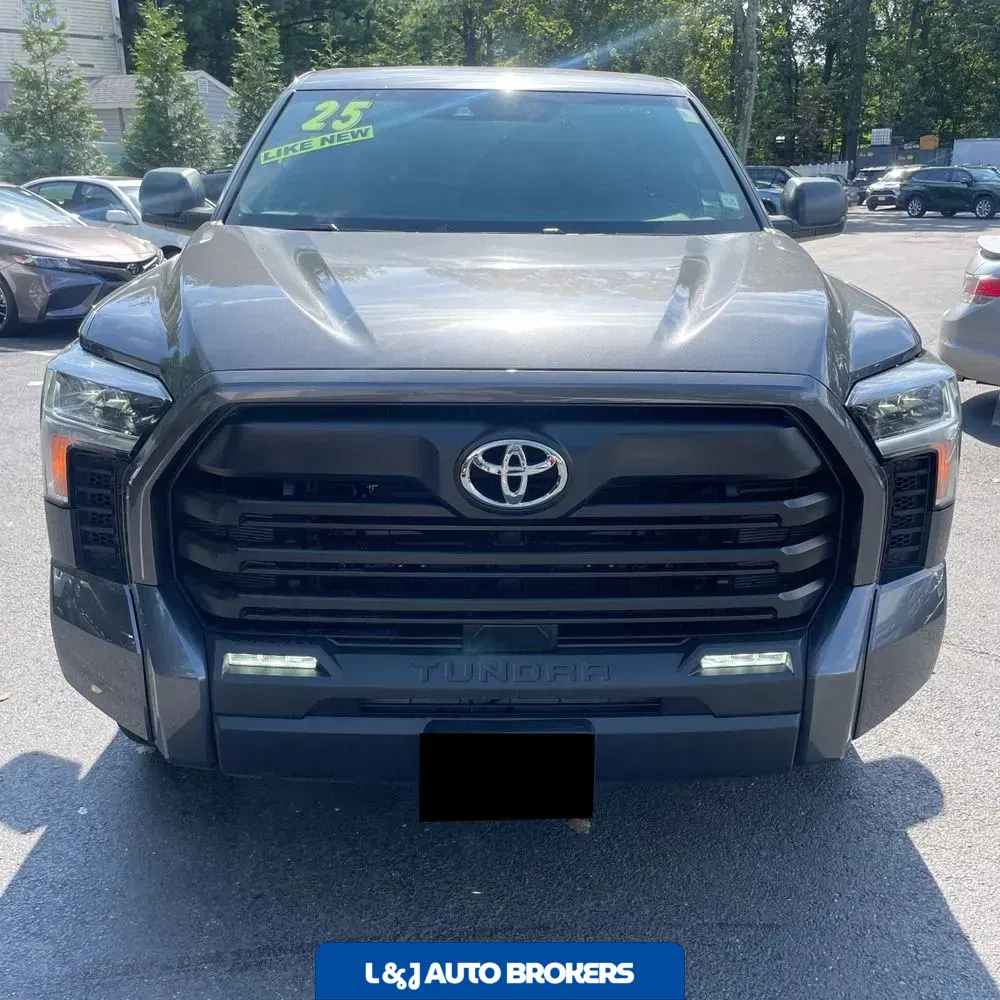 2025 Toyota Tundra SR5