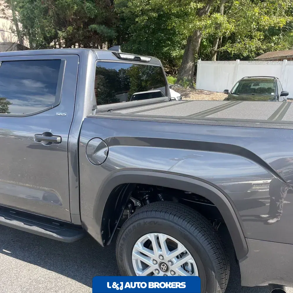 2025 Toyota Tundra SR5