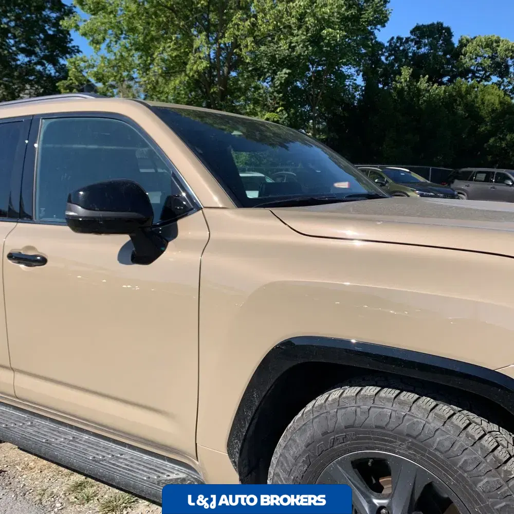 2025 Lexus LX 700h Overtrail