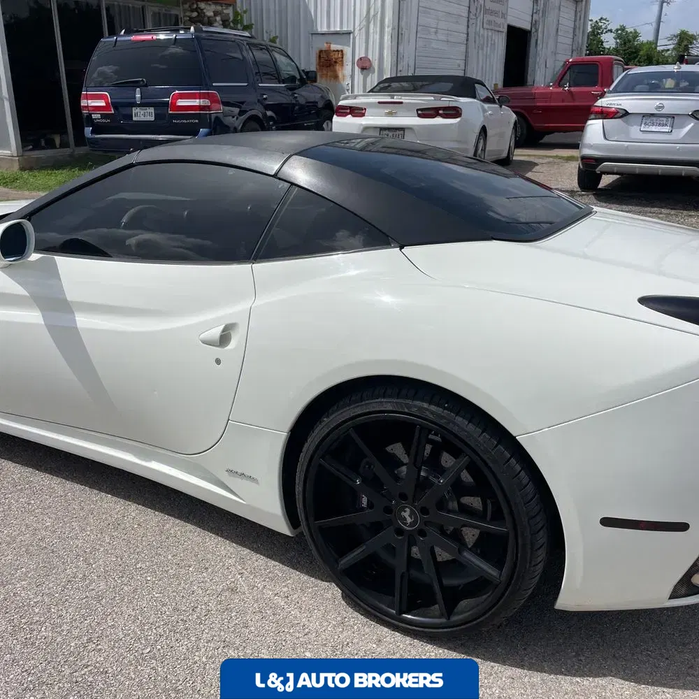 2013 Ferrari California Base
