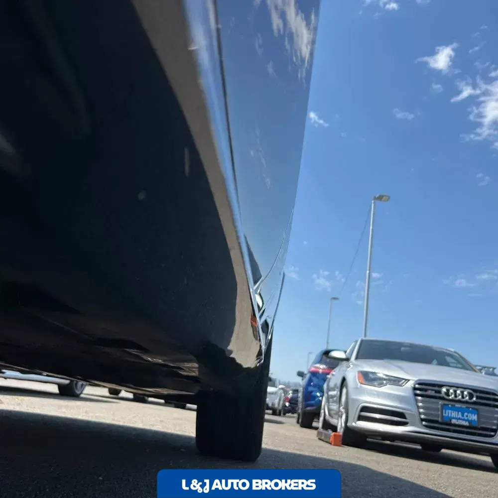 2024 BMW X5 M60i