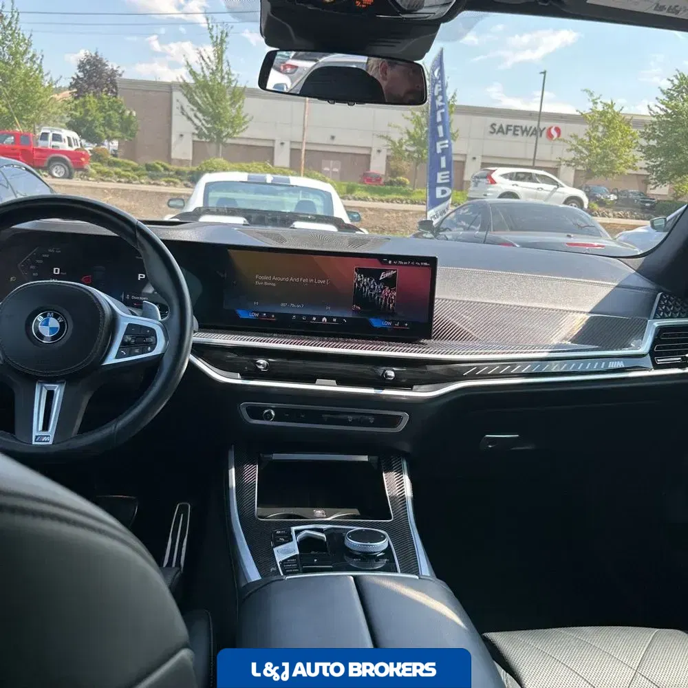 2024 BMW X5 M60i