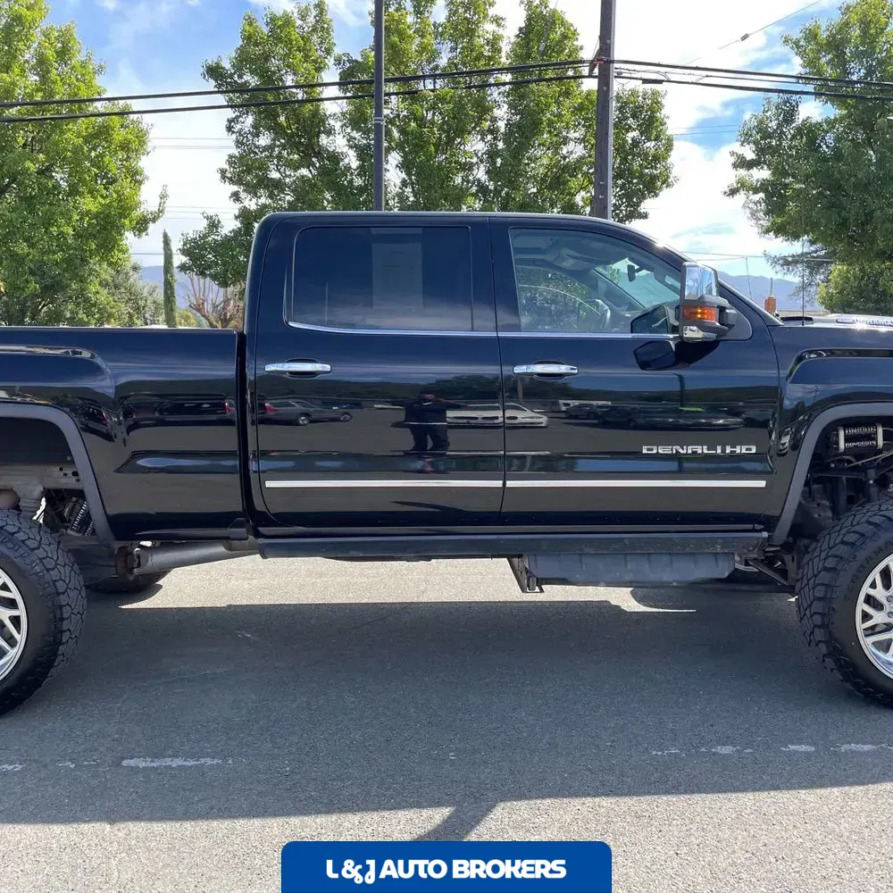 2017 GMC Sierra 2500HD Denali