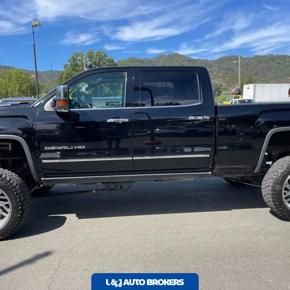 2017 GMC Sierra 2500HD Denali