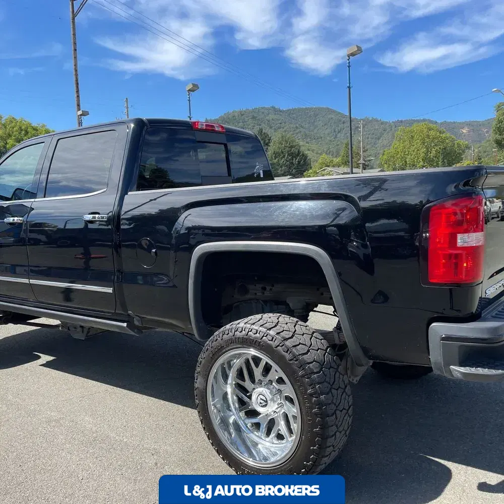 2017 GMC Sierra 2500HD Denali