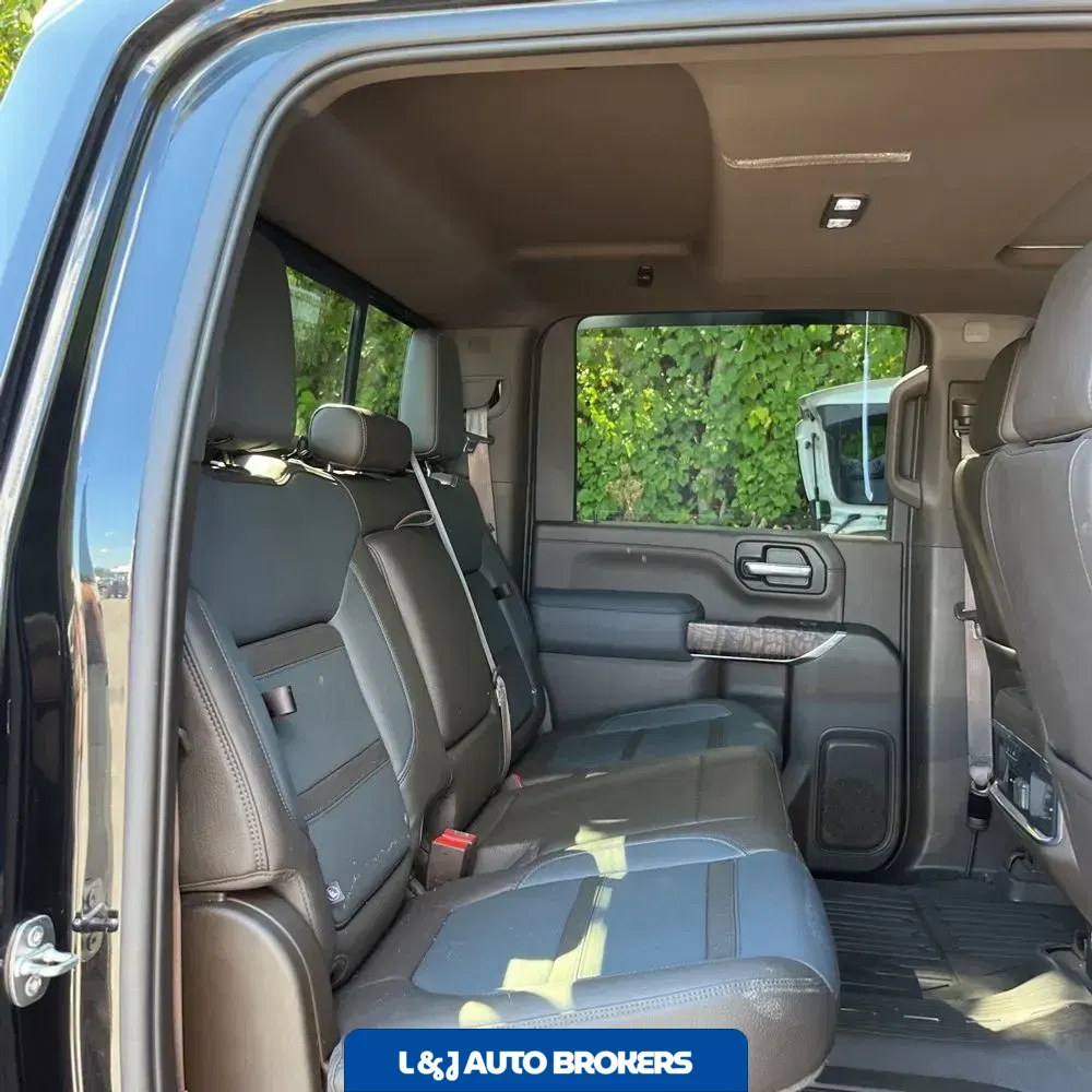 2023 GMC Sierra 2500HD Denali