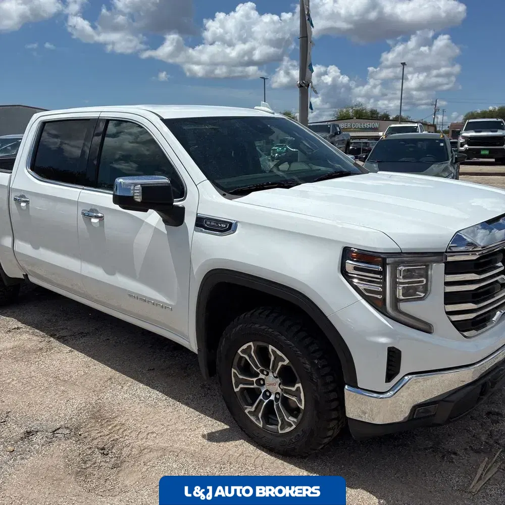 2024 GMC Sierra 1500 SLT