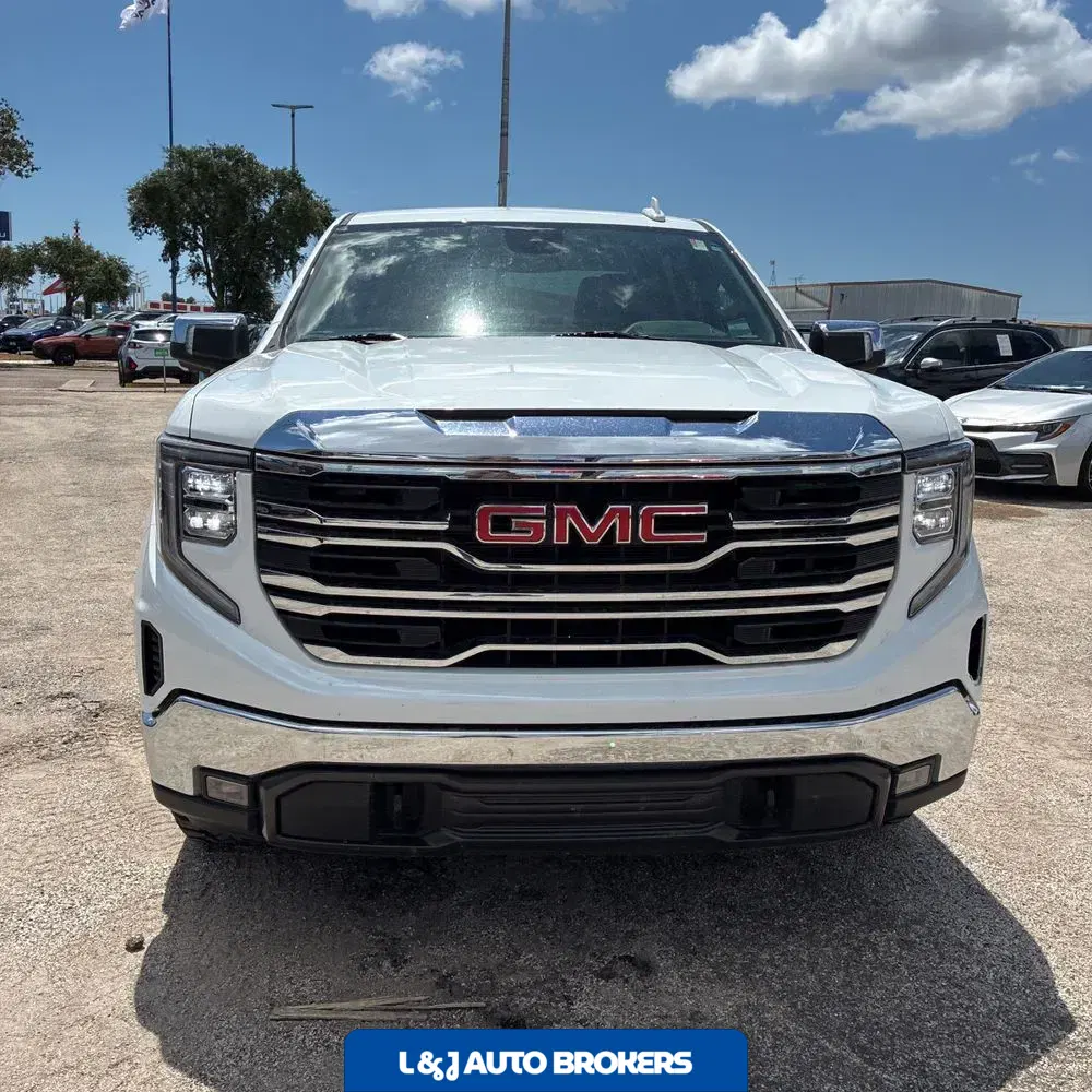 2024 GMC Sierra 1500 SLT