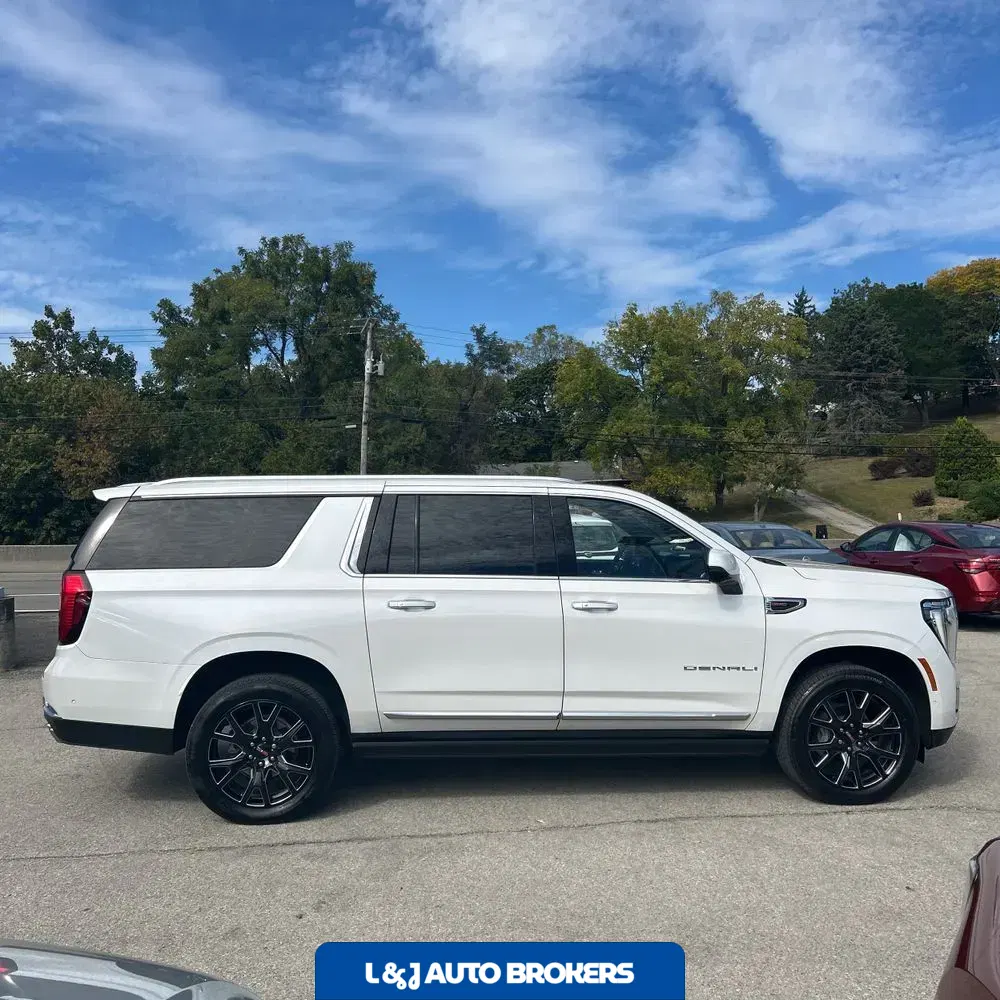2025 GMC Yukon XL Denali