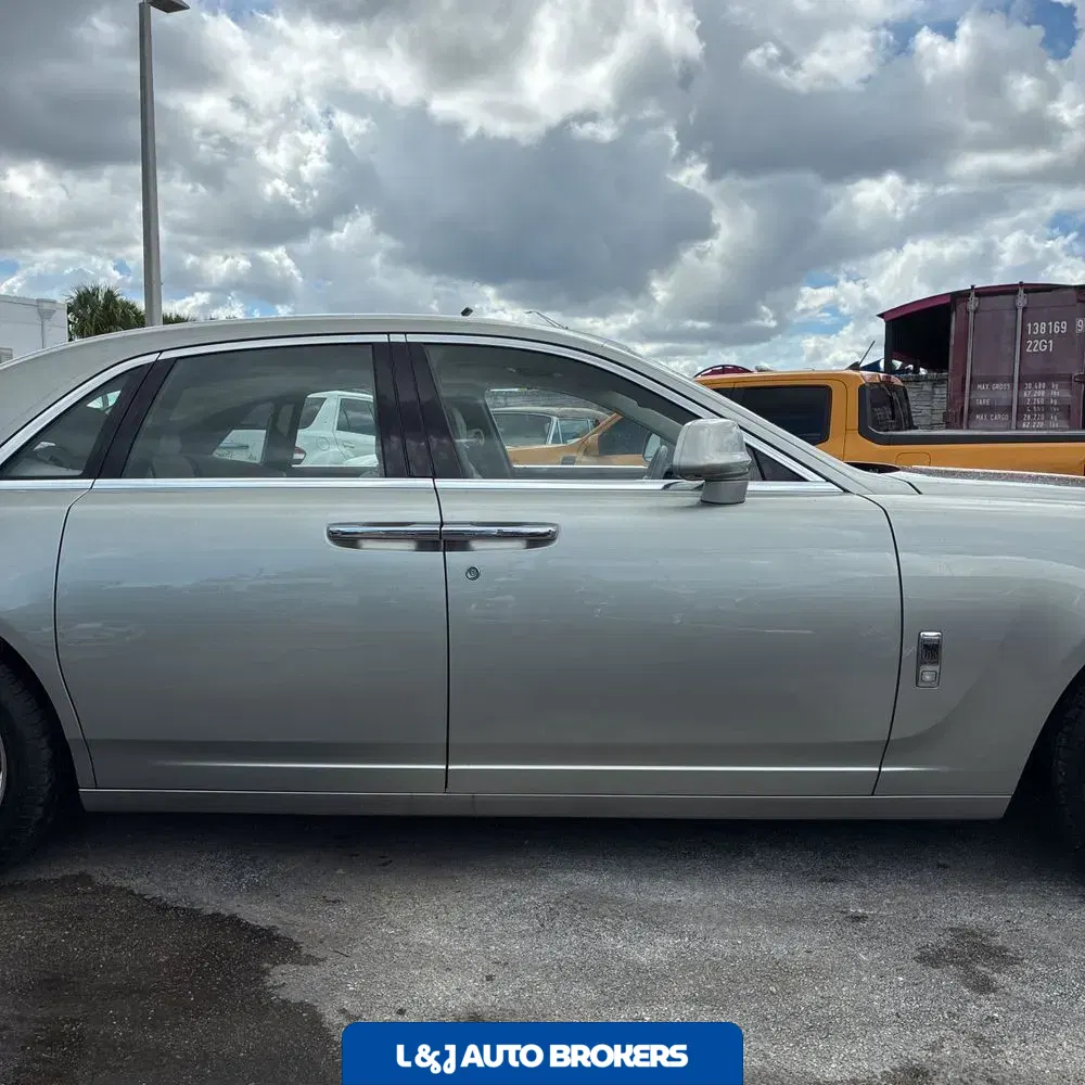 2012 Rolls Royce Ghost Base