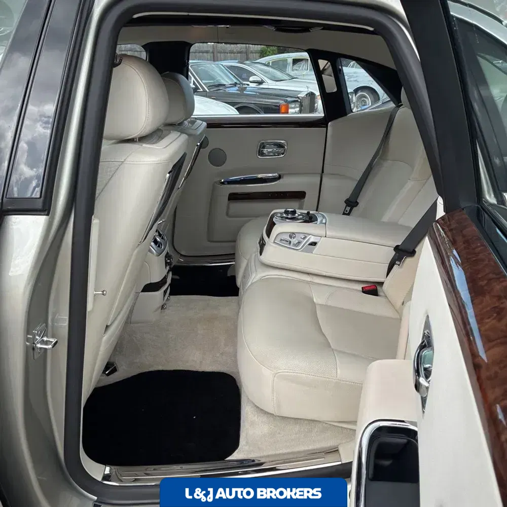 2012 Rolls Royce Ghost Base