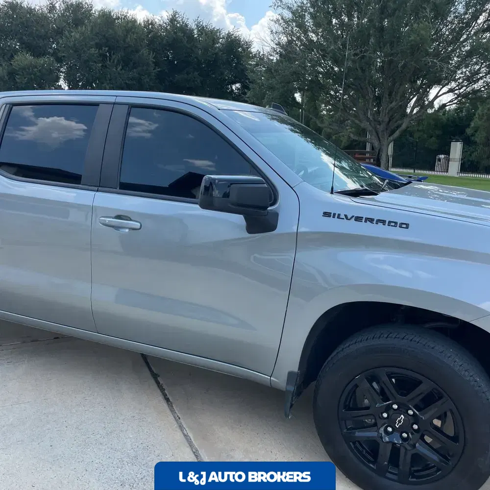 2024 Chevrolet Silverado 1500 RST