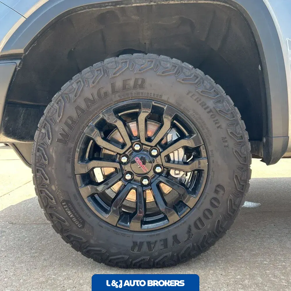 2023 GMC Sierra 1500 AT4X