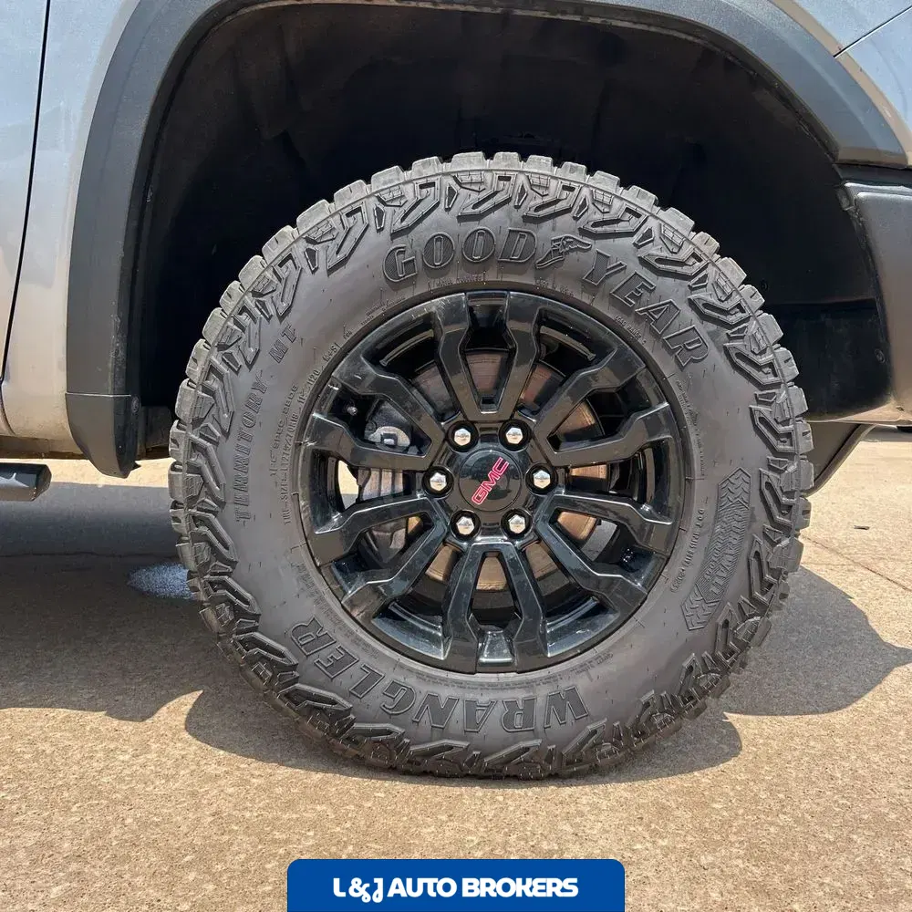 2023 GMC Sierra 1500 AT4X