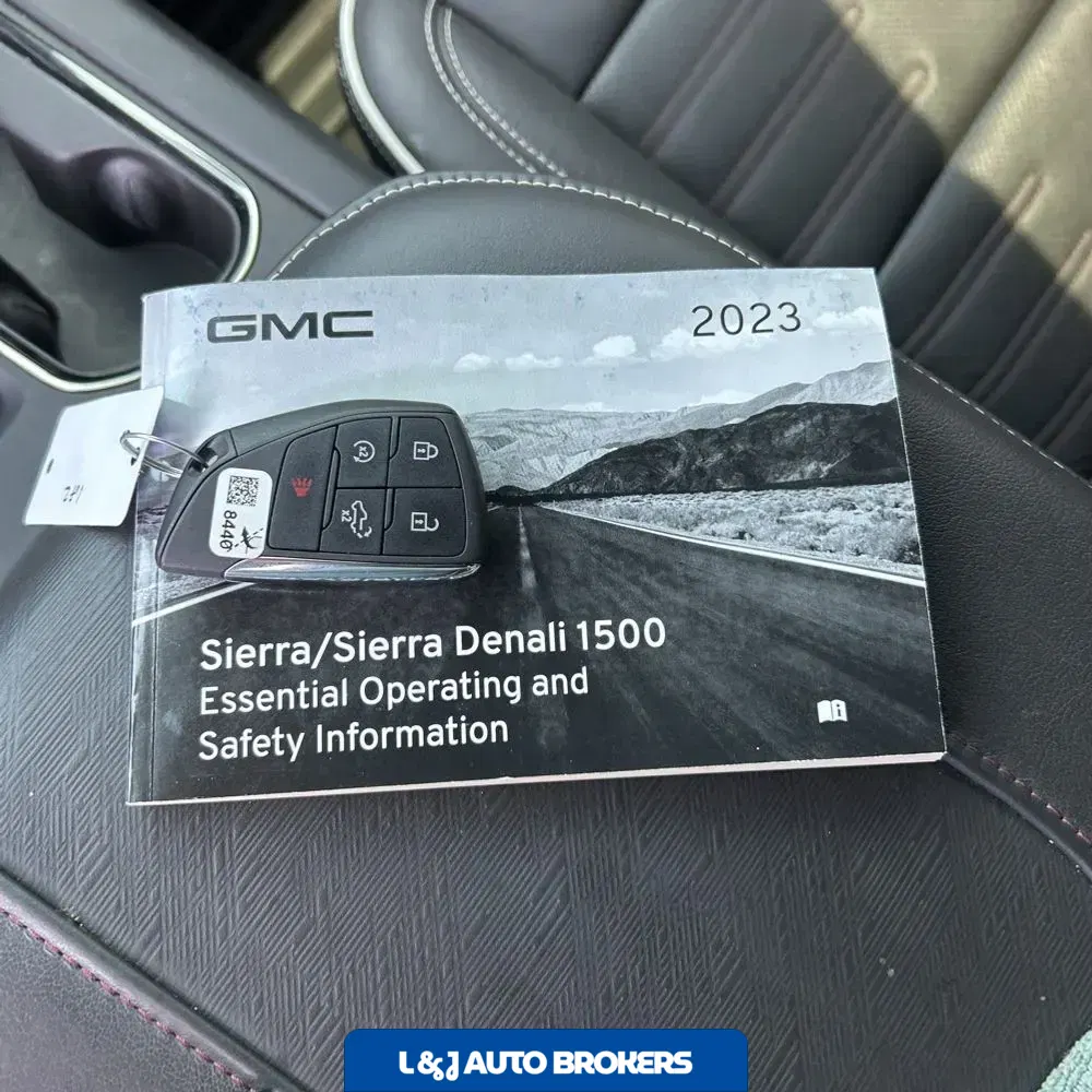2023 GMC Sierra 1500 AT4X