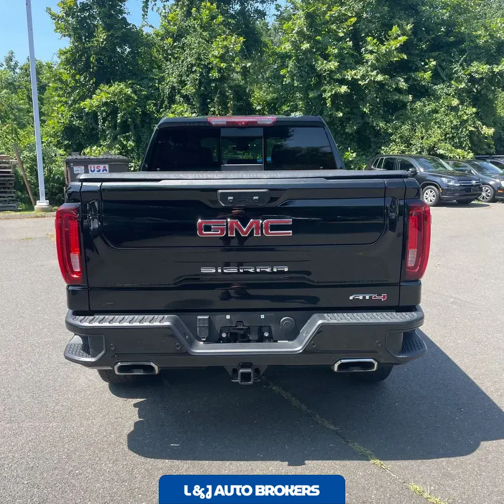 2023 GMC Sierra 1500 AT4