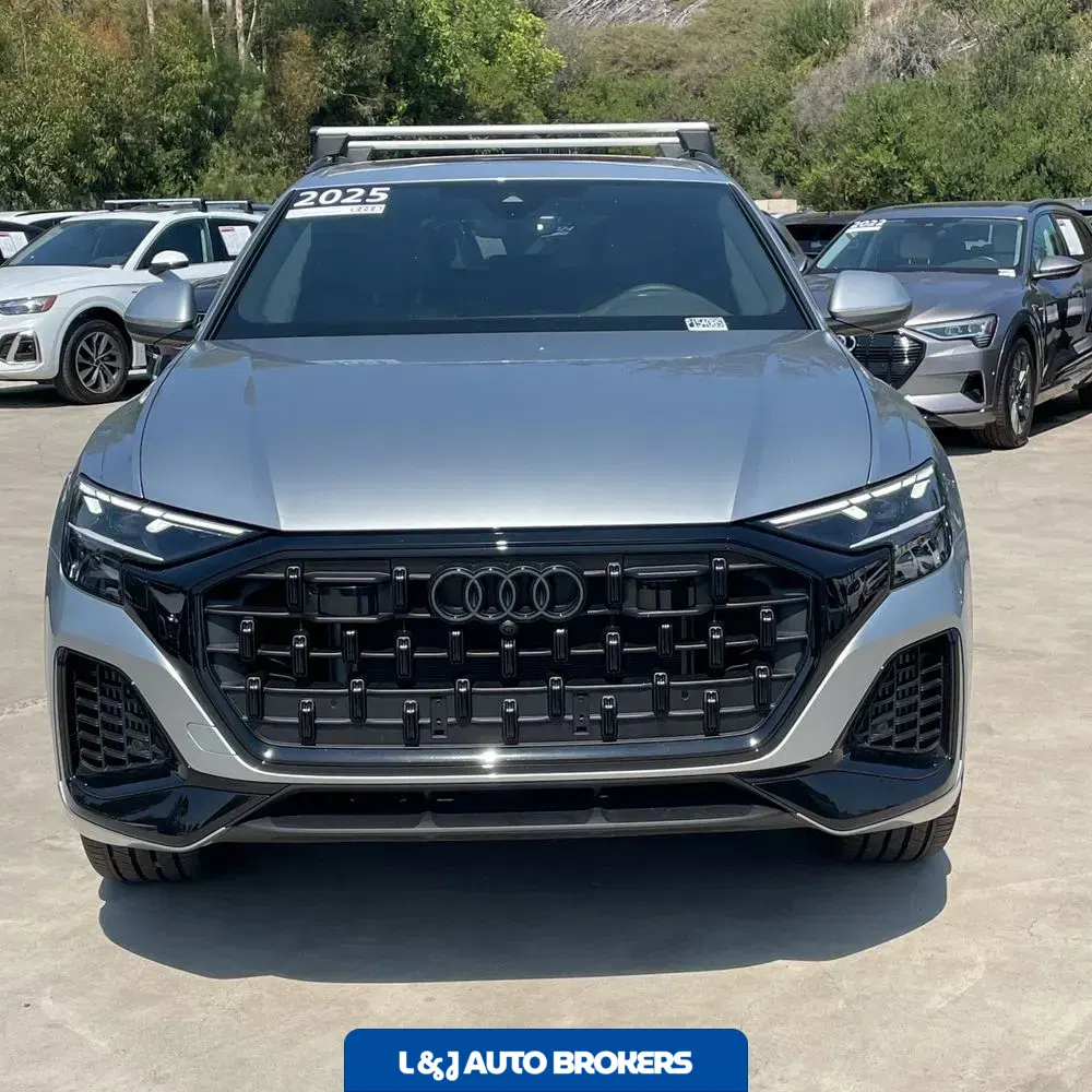 2025 Audi Q8 Premium 55