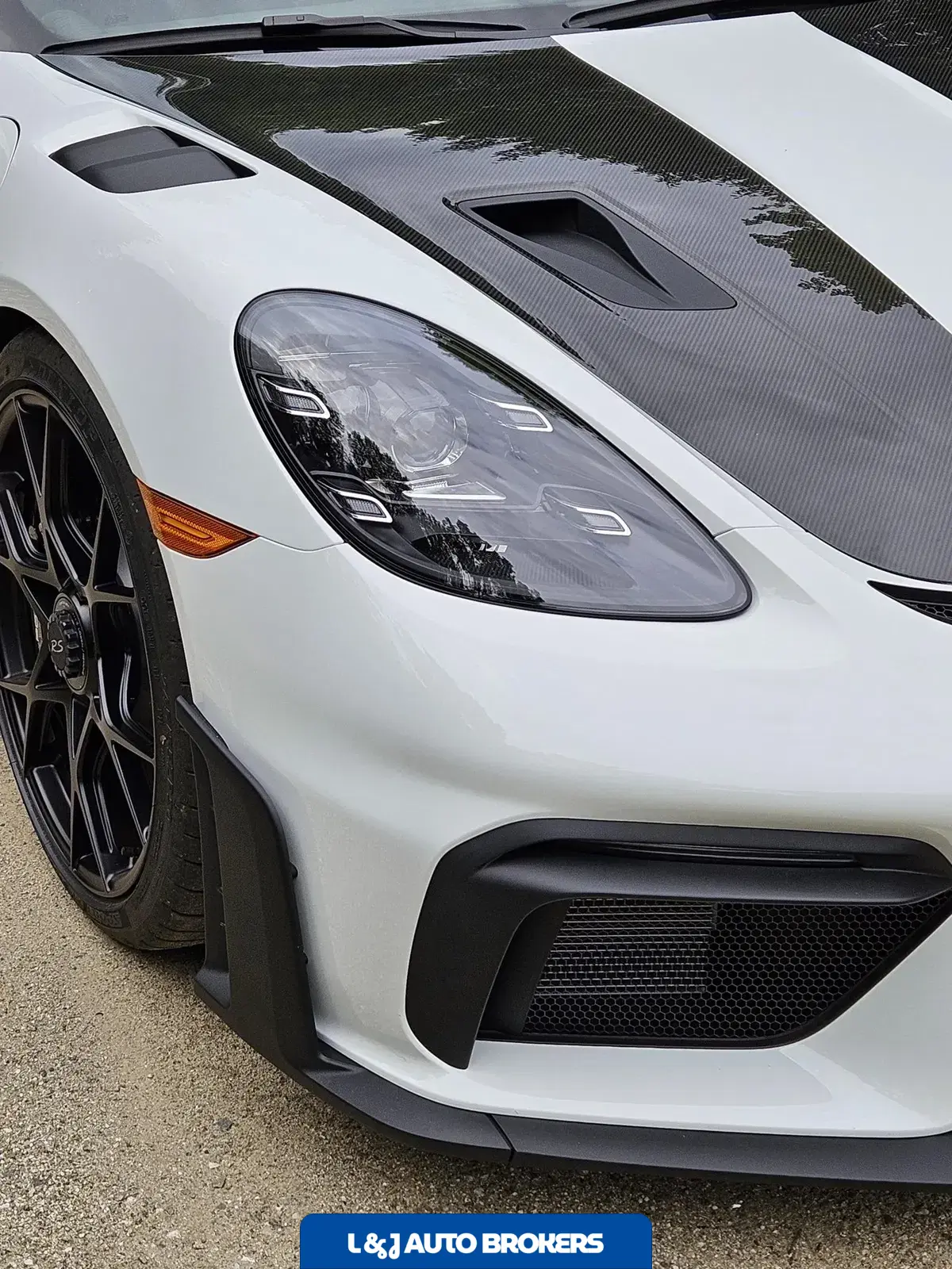 2024 Porsche 718 Spyder RS Weissach