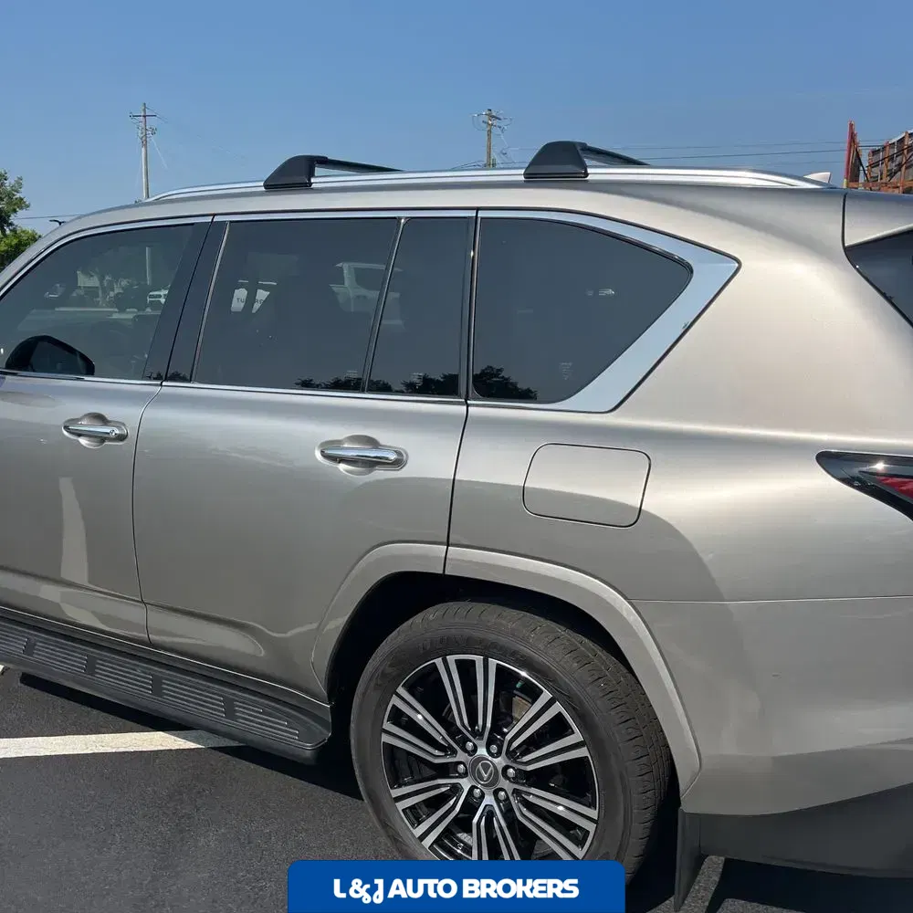 2024 Lexus LX 600 Luxury