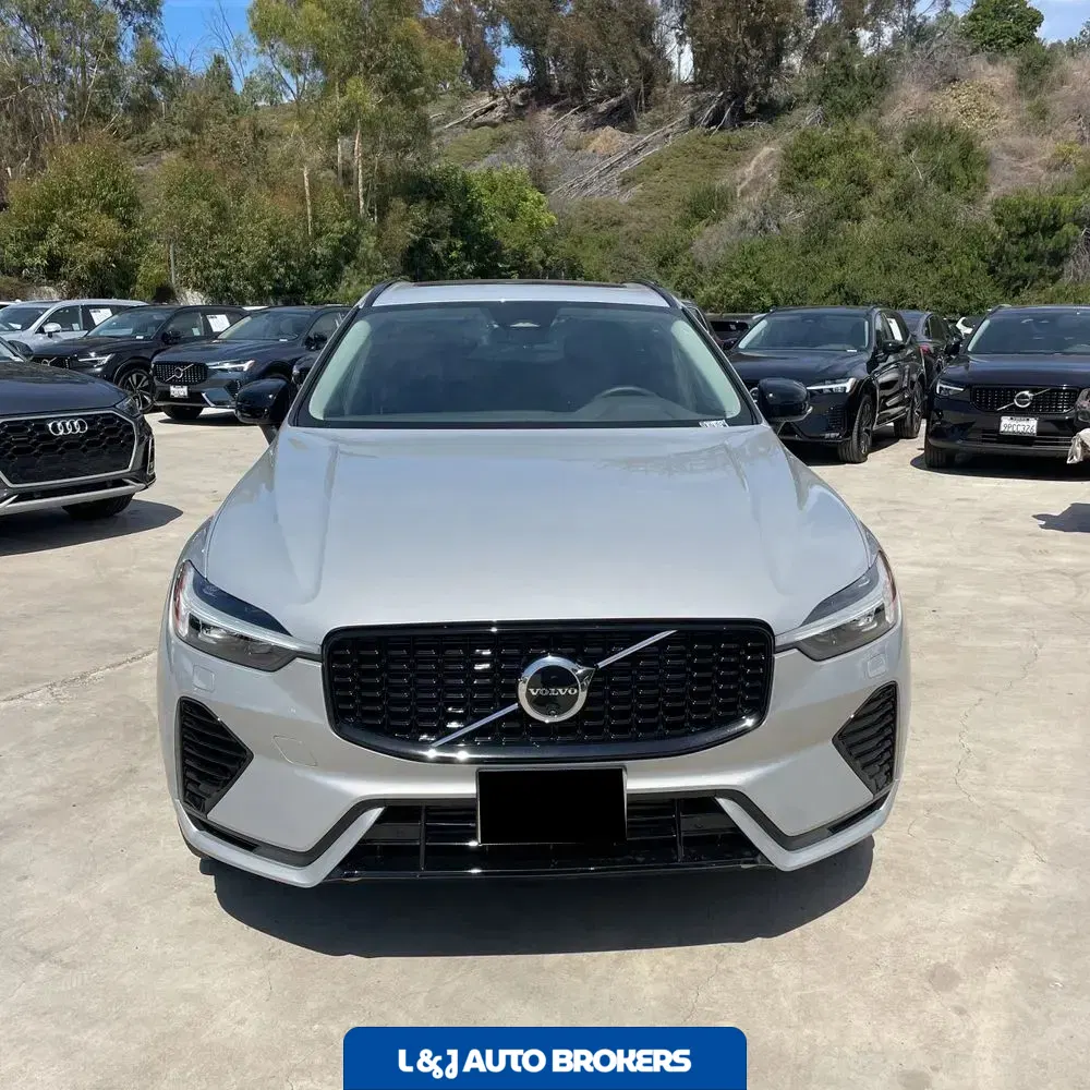 2024 Volvo XC60 T8 - Plus PHEV