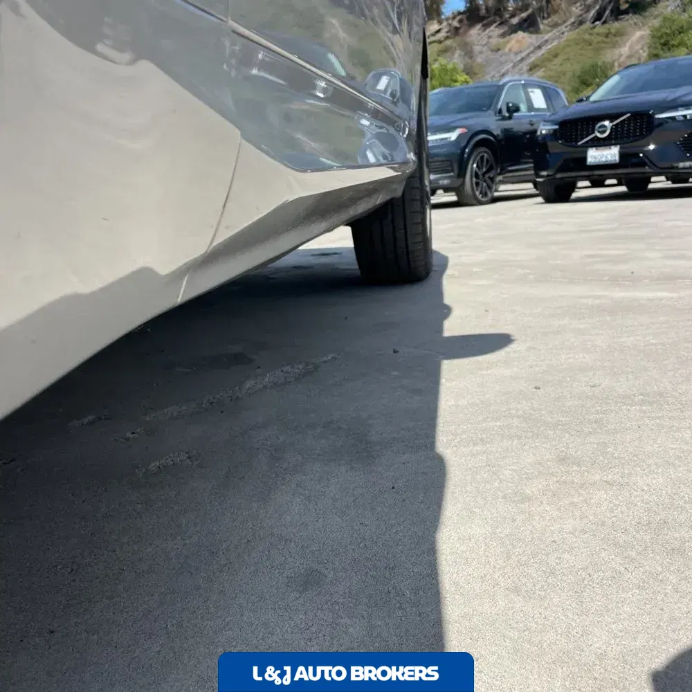 2024 Volvo XC60 T8 - Plus PHEV