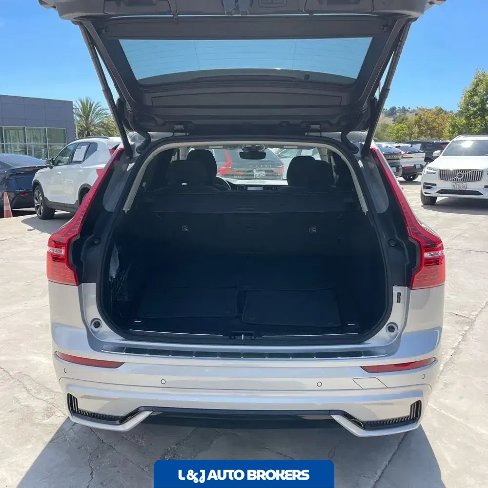2024 Volvo XC60 T8 - Plus PHEV
