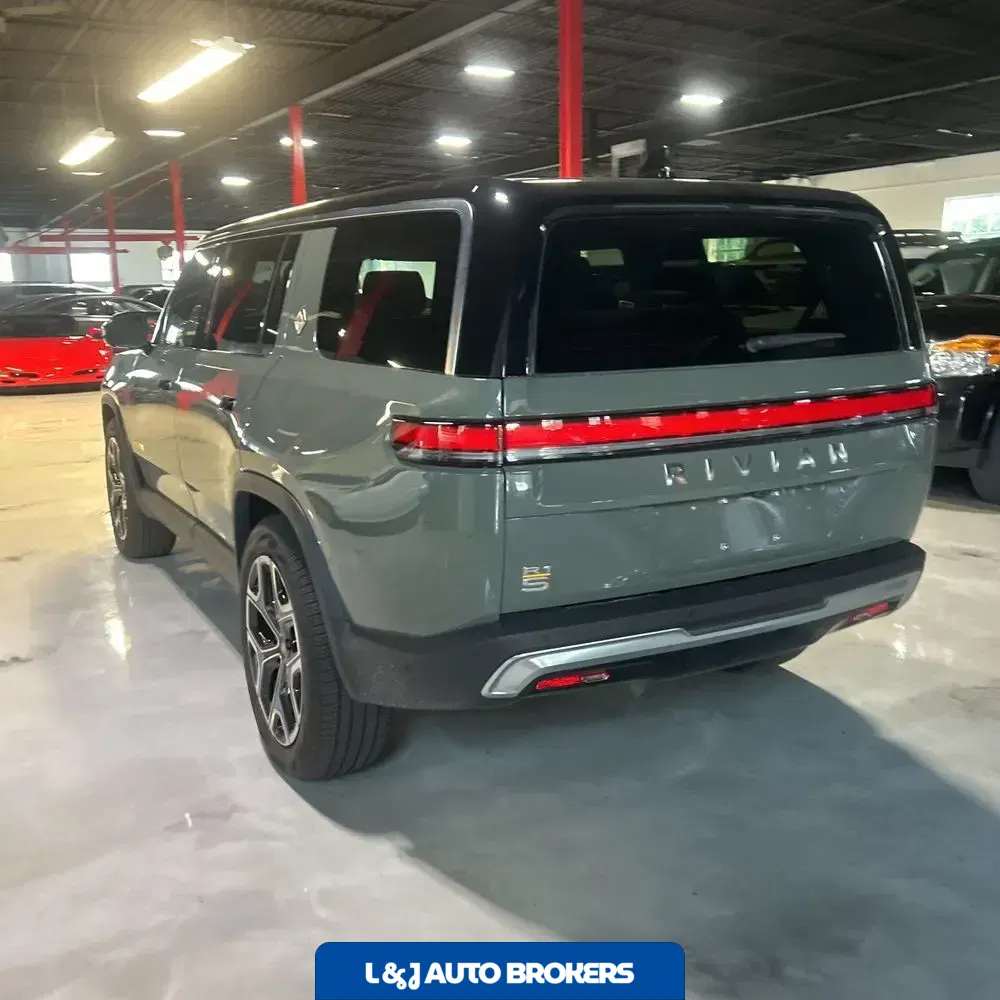 2022 Rivian R1S Launch Edition