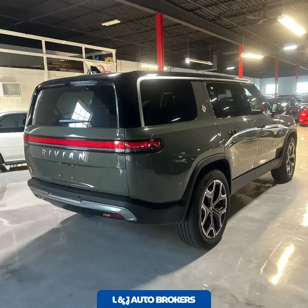2022 Rivian R1S Launch Edition