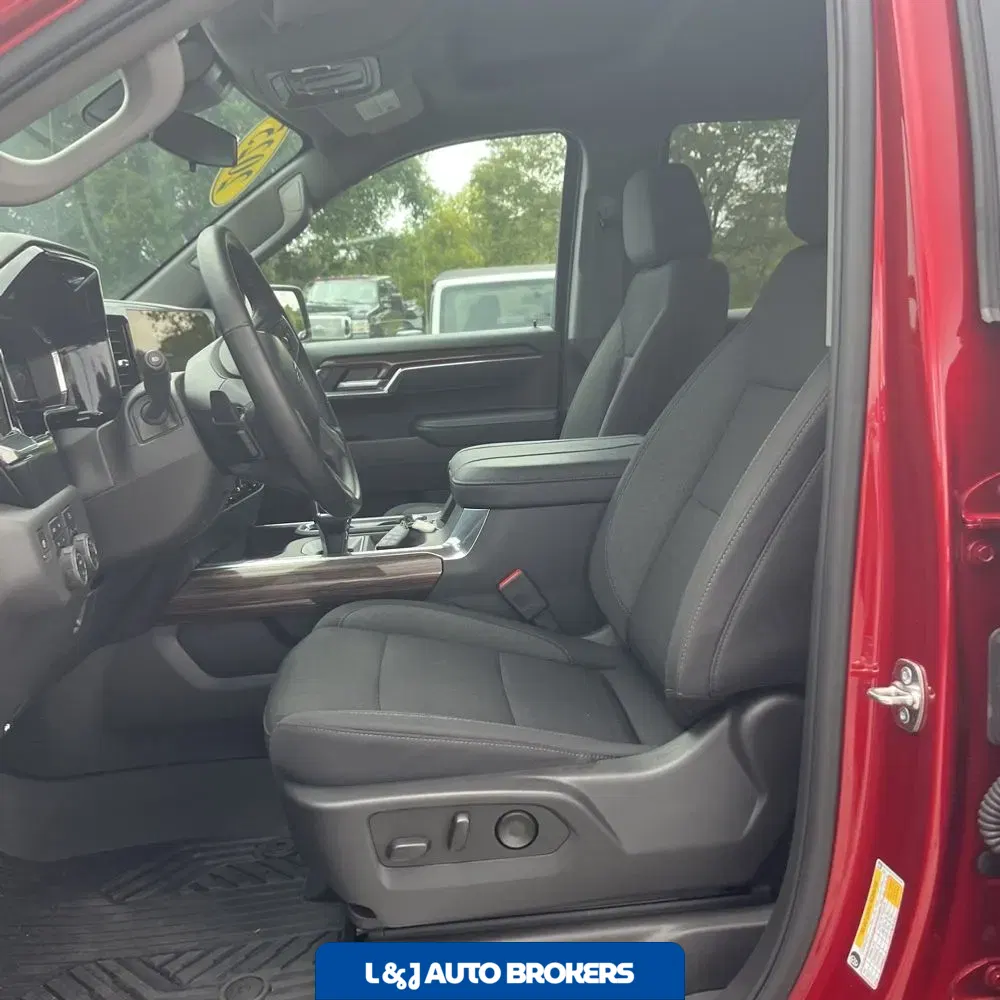 2025 Chevrolet Silverado 1500 LT Trail Boss