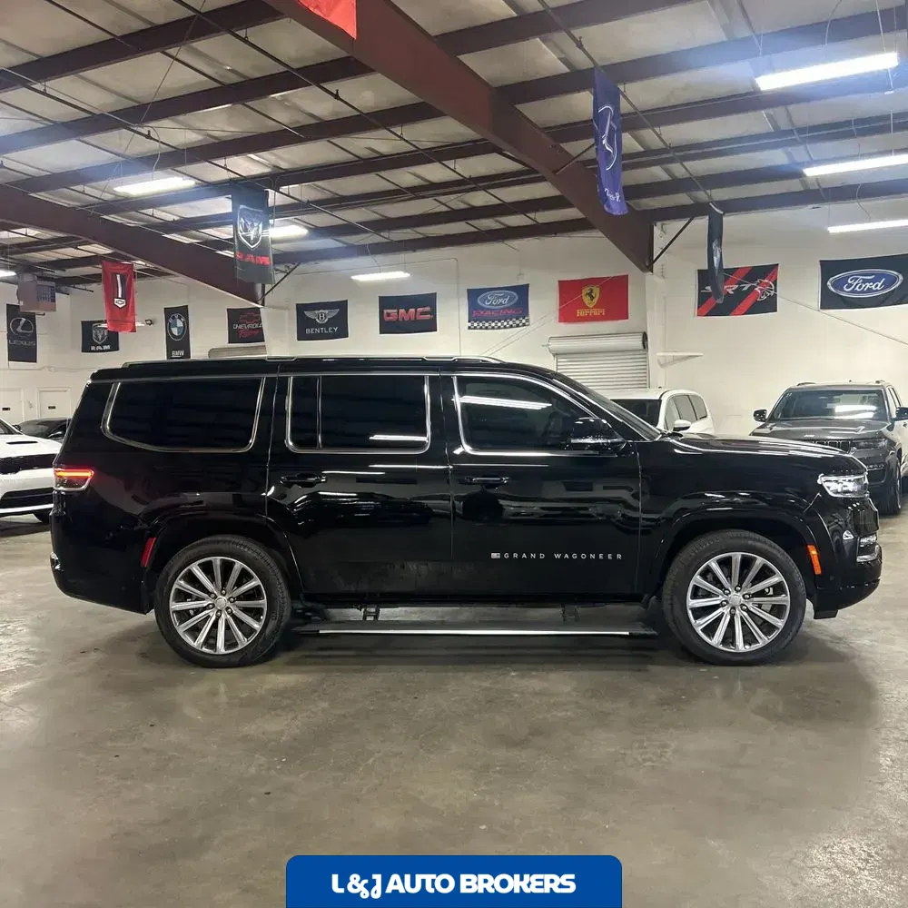 2023 Jeep Grand Wagoneer Series II