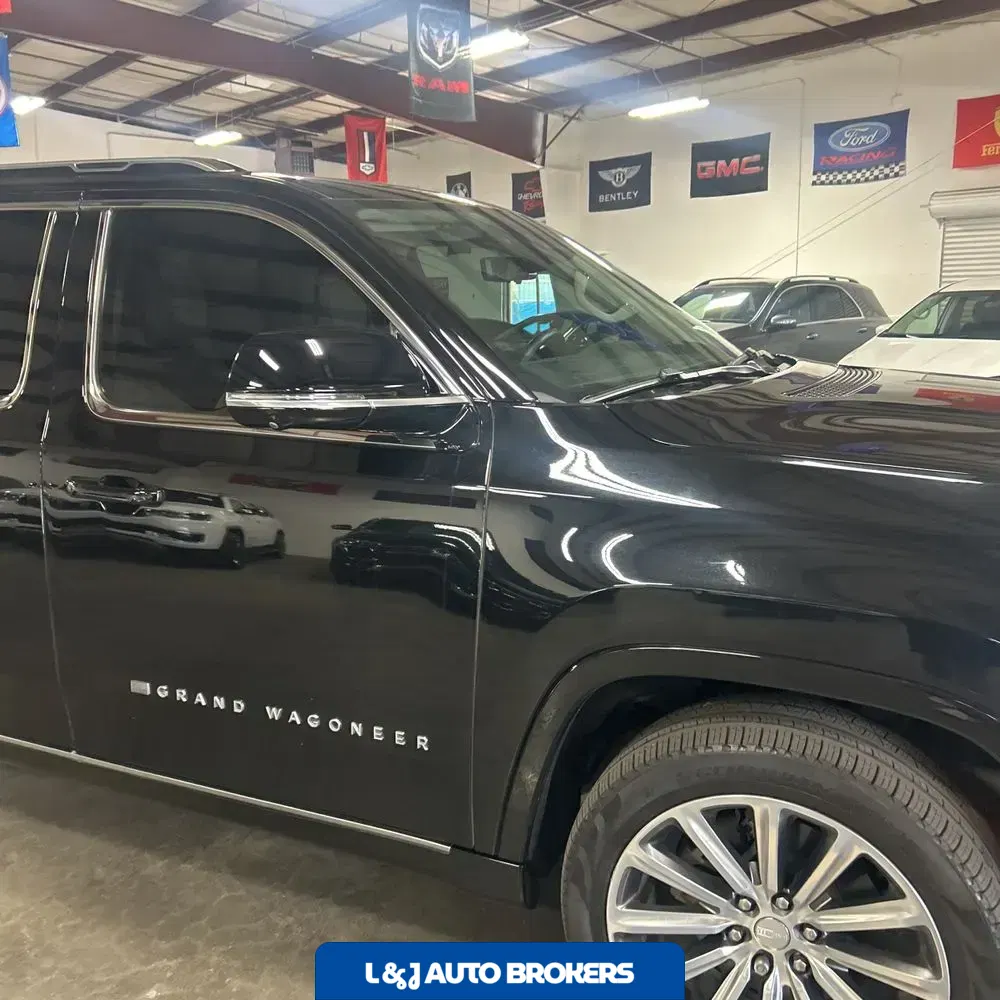 2023 Jeep Grand Wagoneer Series II