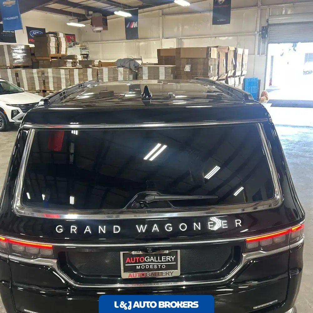 2023 Jeep Grand Wagoneer Series II