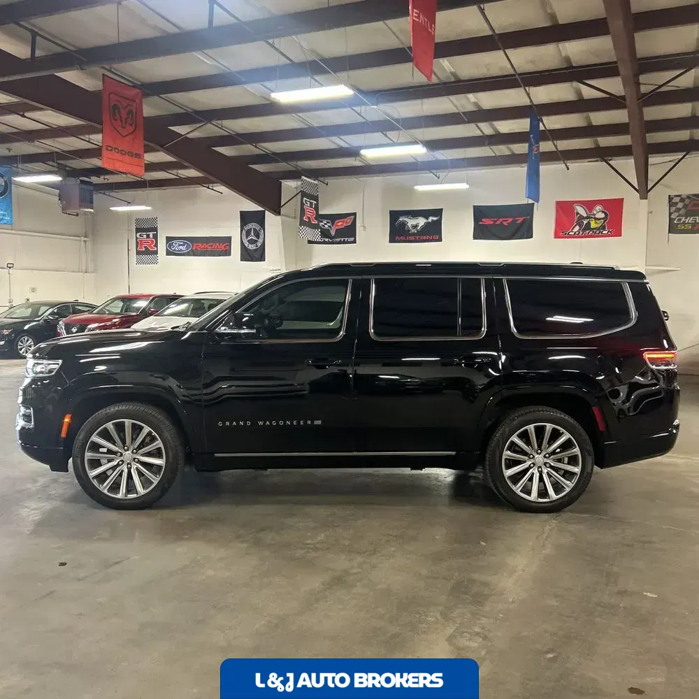 2023 Jeep Grand Wagoneer Series II