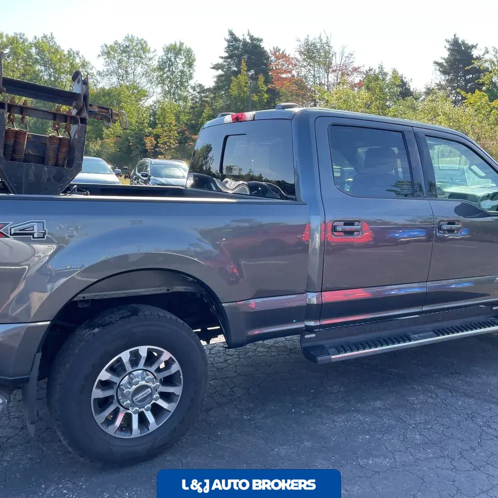 2020 Ford F-350 Super Duty Lariat