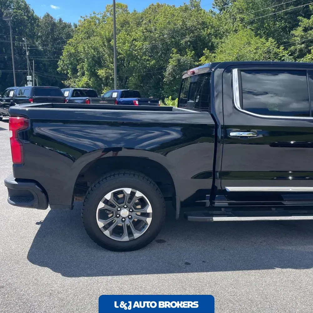 2023 Chevrolet Silverado 1500 High Country