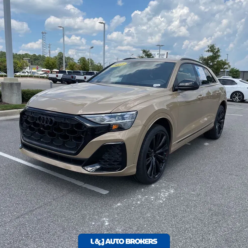 2025 Audi SQ8 Base