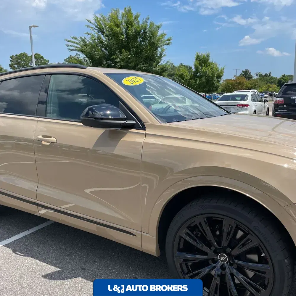 2025 Audi SQ8 Base