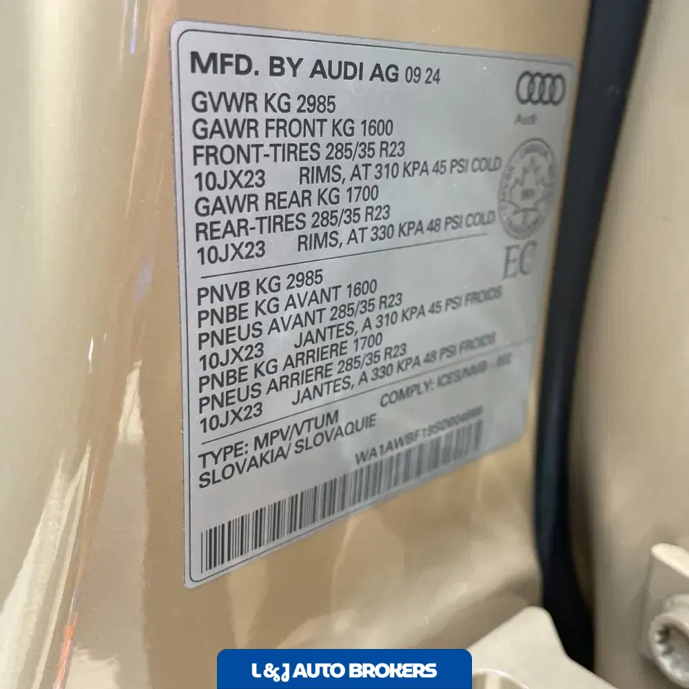 2025 Audi SQ8 Base